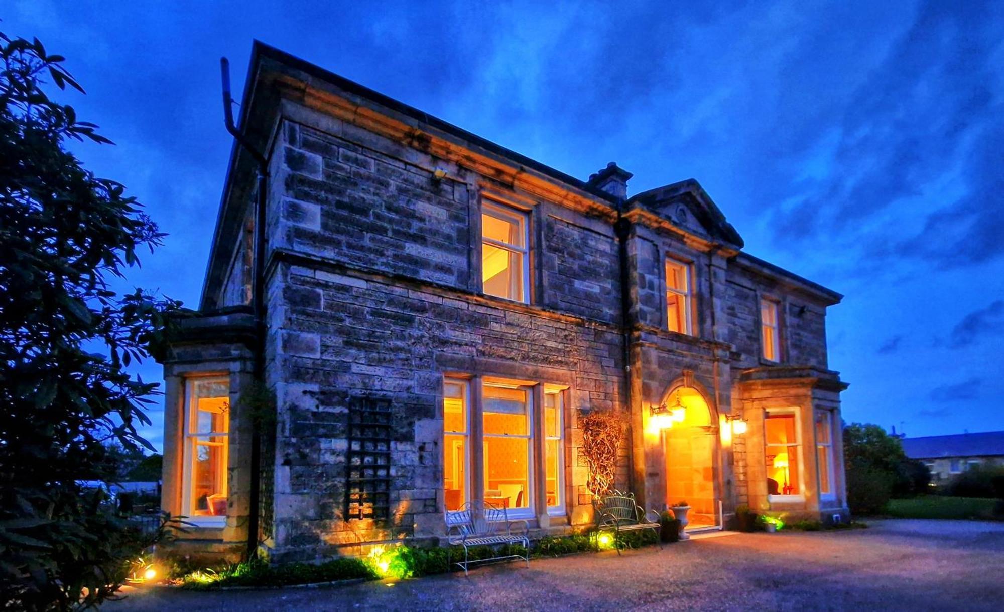 The Pines Guest House Elgin Exterior photo